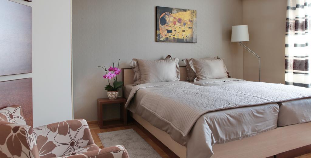 Garni Hotel Tema Nova Čačak Extérieur photo