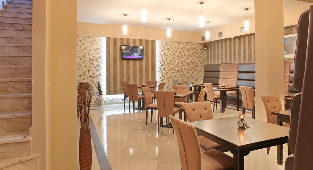 Garni Hotel Tema Nova Čačak Extérieur photo