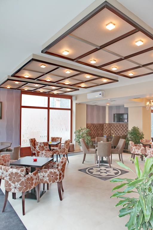 Garni Hotel Tema Nova Čačak Extérieur photo